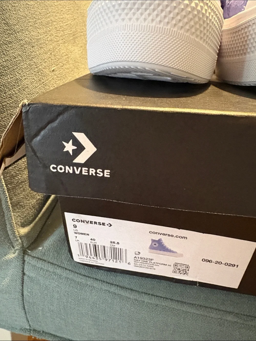 Converse -  Women's Platform High Top Sneakers - Peri Blue